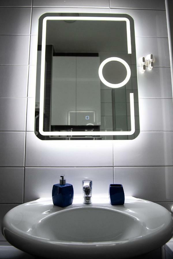 Flexible Selfcheckins 7 - Zagreb - Garage - Electric Vehicle Ccharger - Loggia - New - Luxury - Apartments Repinc 7 Buitenkant foto