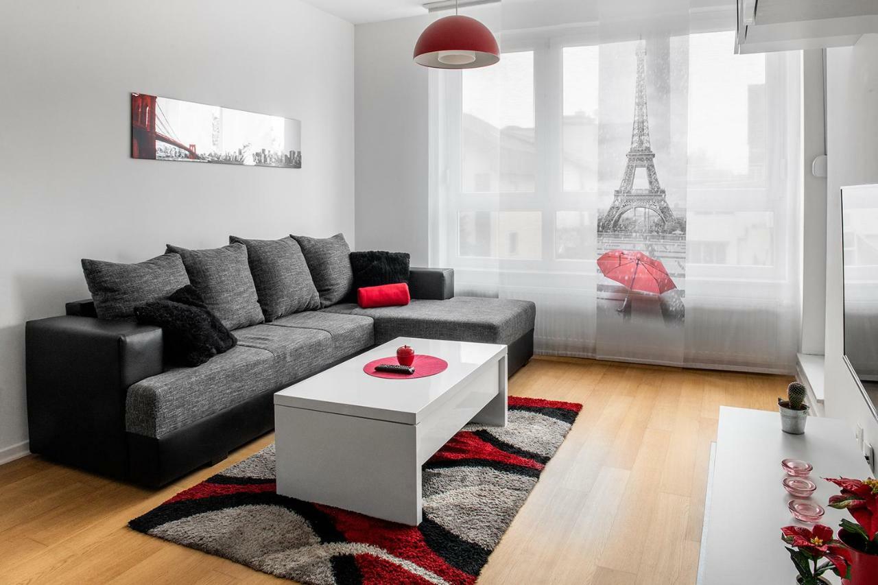 Flexible Selfcheckins 7 - Zagreb - Garage - Electric Vehicle Ccharger - Loggia - New - Luxury - Apartments Repinc 7 Buitenkant foto